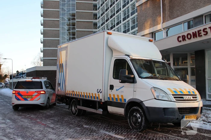 Politie ontdekt kwekerij in Serviceflat Cronestein