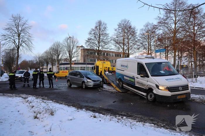 Botsen op kruising bedrijventerrein De Hoef
