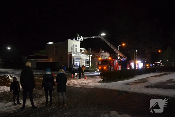 Brandweer doet onderzoek naar schoorsteenbrand