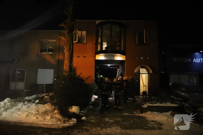 Persoon gewond bij brand in garage