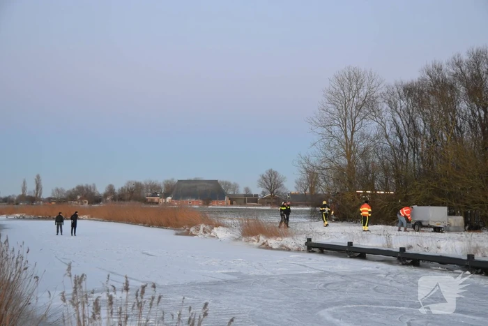 Aanhanger met mogelijk drugsafval gedumpt