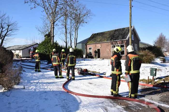 Veel rook bij zolderbrand