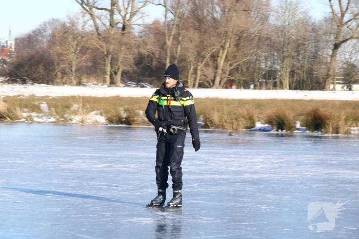 Veerplas zeer druk met schaatsers