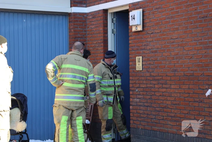 Brandweer doet onderzoek naar gesprongen waterleiding