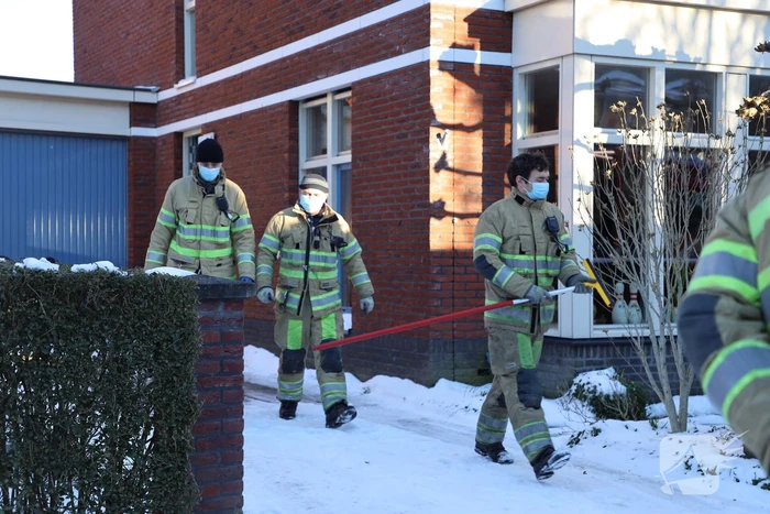 Brandweer doet onderzoek naar gesprongen waterleiding