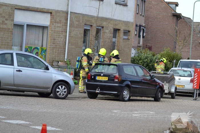 Brandweer doet onderzoek naar vermoedelijke schoorsteenbrand
