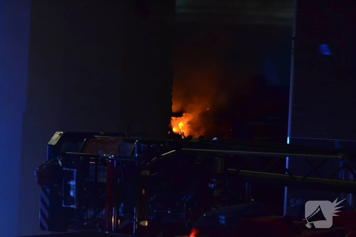 Brand in tuin met gasflessen