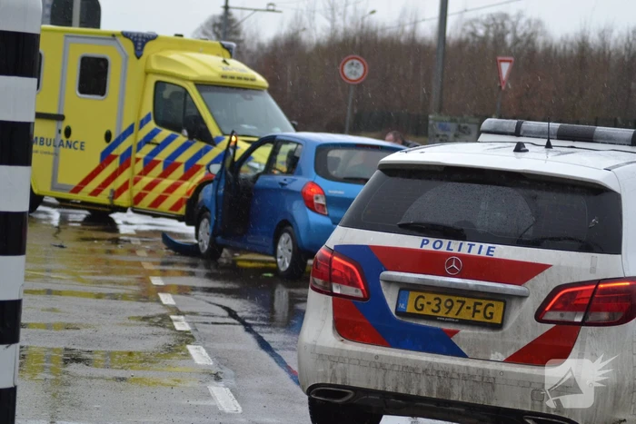 Persoon gewond bij ongeval op kruising