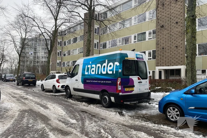 Onderzoek in flatgebouw naar vreemde lucht