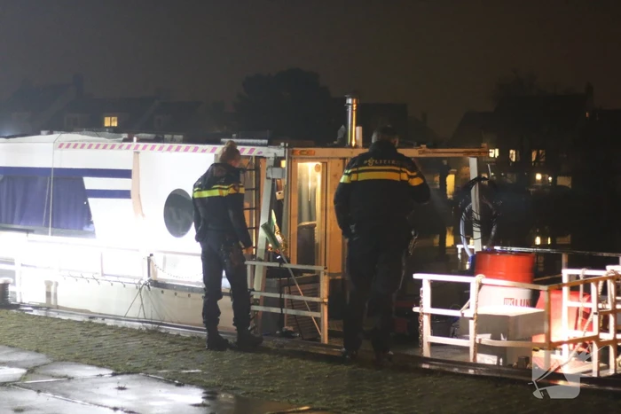 Omstanders redden man uit water
