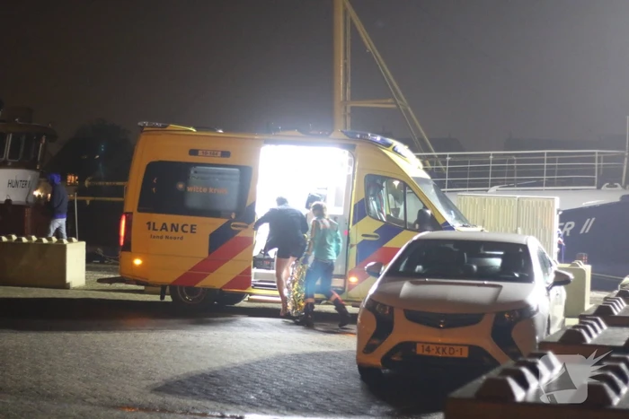 Omstanders redden man uit water