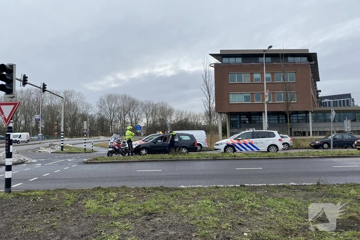 Automobilist klemgereden door politie