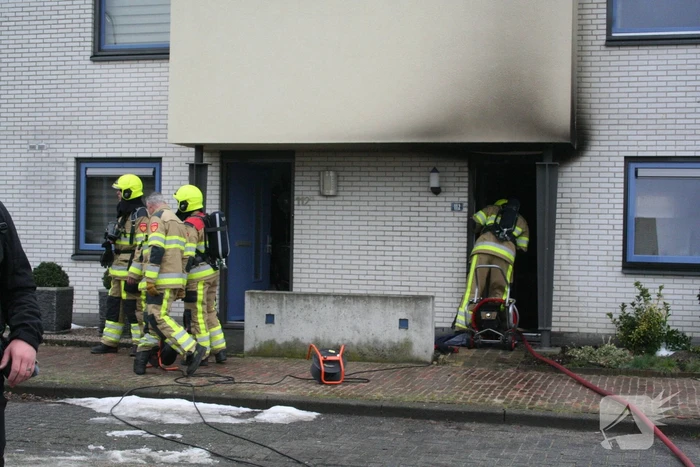 Veel schade bij uitslaande woningbrand