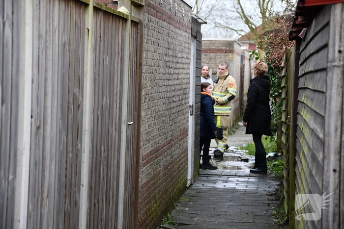 Papiercontainer brandt volledig uit