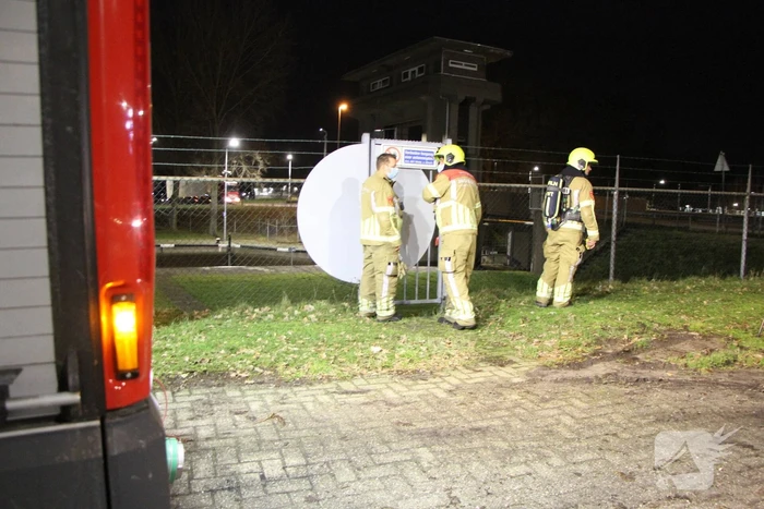 Sterke gaslucht op brug