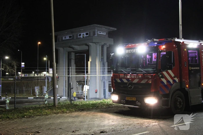 Sterke gaslucht op brug