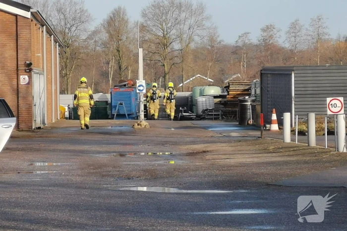 Drugslab in loods achter woning gevonden