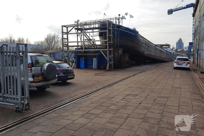 Brand in machinekamer van schip
