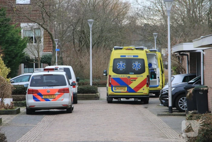 Inzet traumahelikopter voor noodgeval in woning
