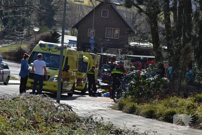 Persoon gewond tijdens snoeien van bomen