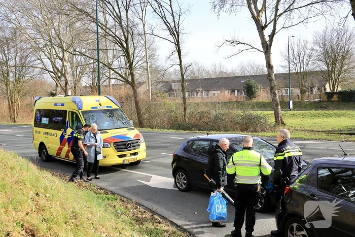 Kop-staart botsing voor stoplicht