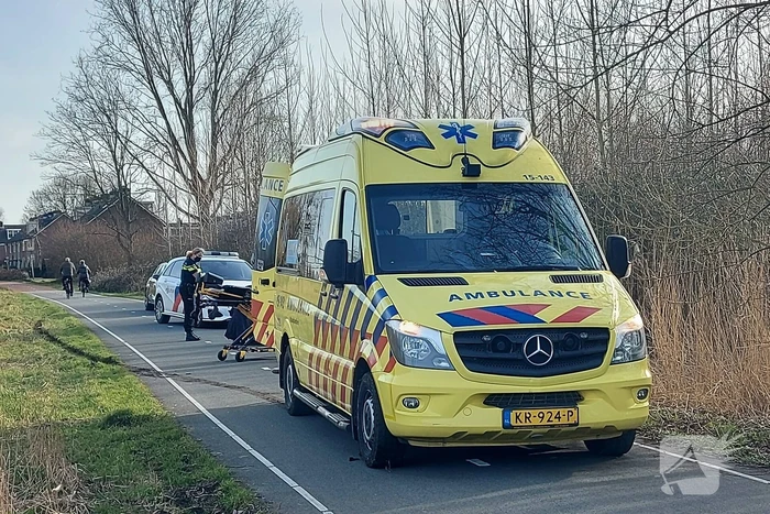Persoon gewond na val met fiets