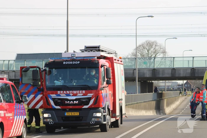Enorme rookwolken bij grote brand