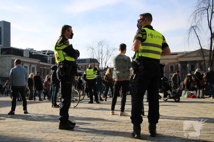 Viruswaanzin en ondernemers demonstreren tegen coronabeleid