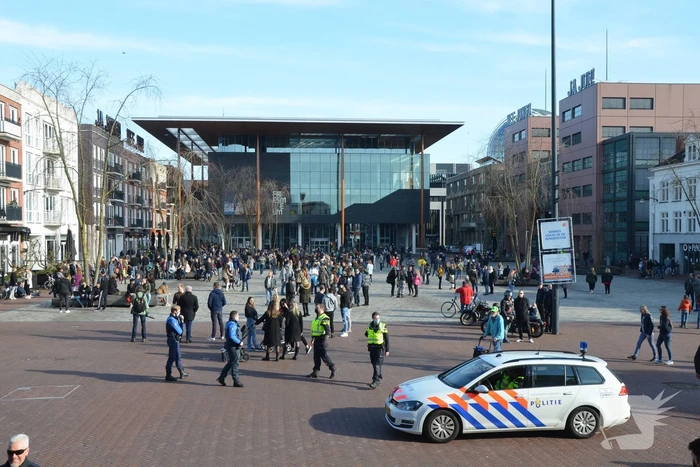Viruswaanzin en ondernemers demonstreren tegen coronabeleid