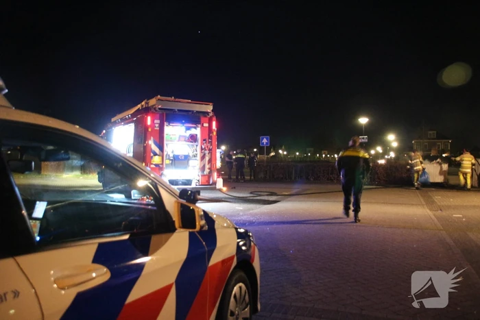 Twee afvalcontainers in brand gestoken