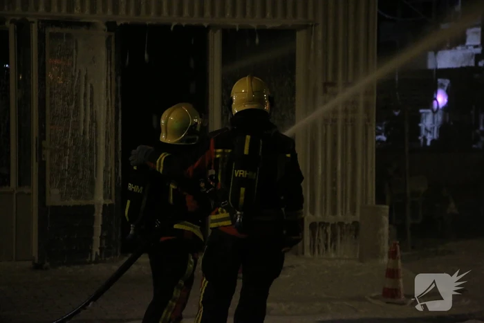 Grote uitslaande brand in fietsenzaak