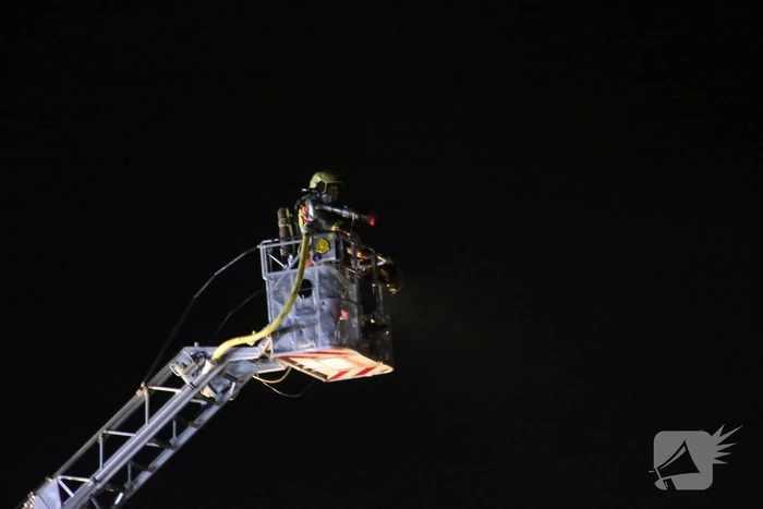 Grote uitslaande brand in fietsenzaak