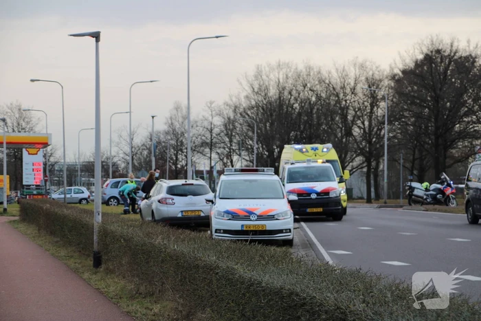 Wielrenster gewond bij botsing met auto