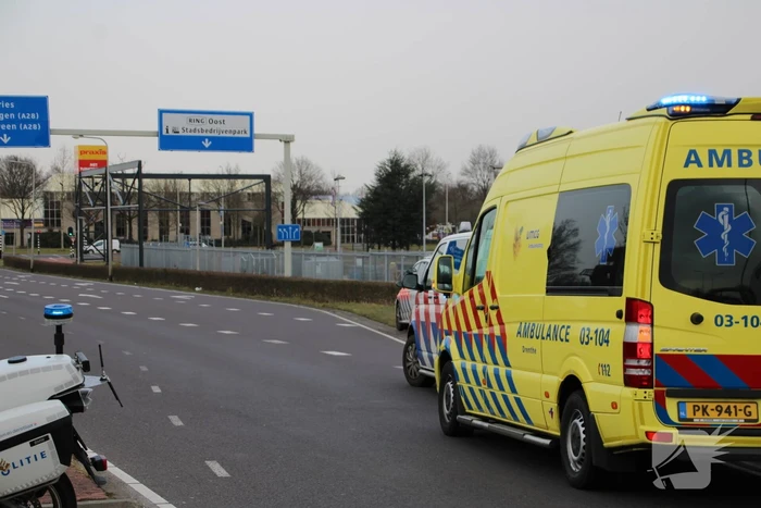 Wielrenster gewond bij botsing met auto