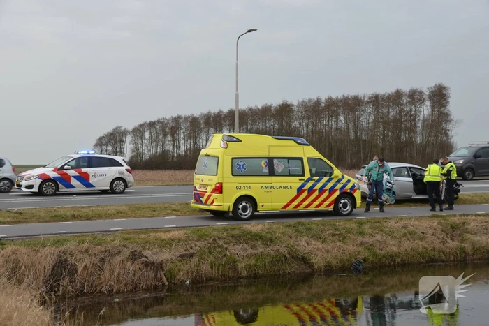 Ongeval tussen auto en vrachtwagen