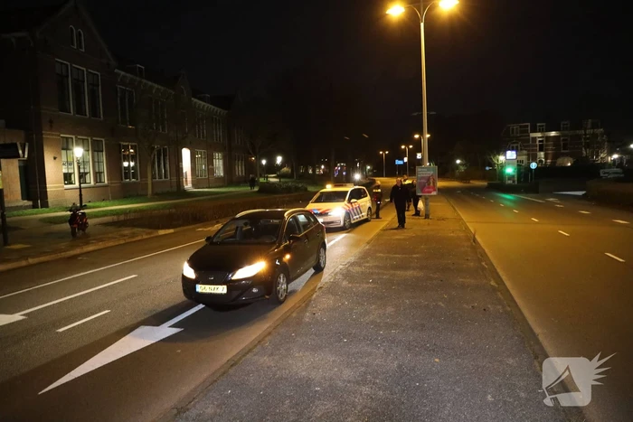 Bestuurder wilt keren maar veroorzaakt oliespoor