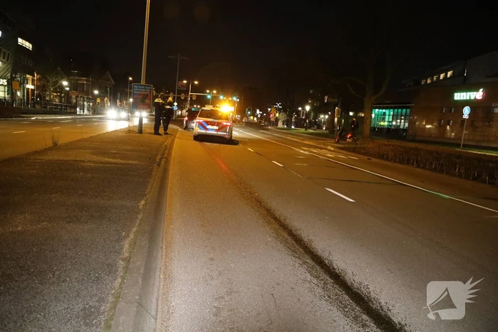 Bestuurder wilt keren maar veroorzaakt oliespoor