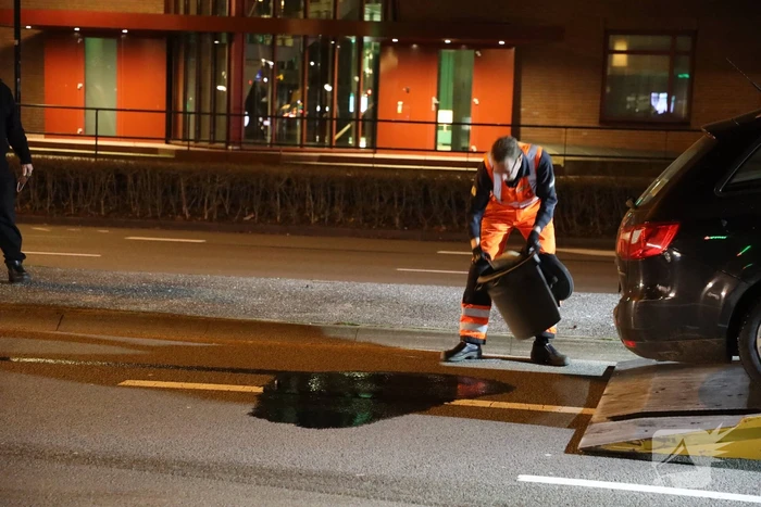 Bestuurder wilt keren maar veroorzaakt oliespoor