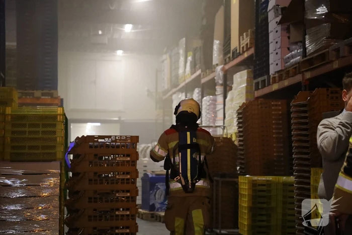 Pand vol rook op industrieterrein De Kronkels