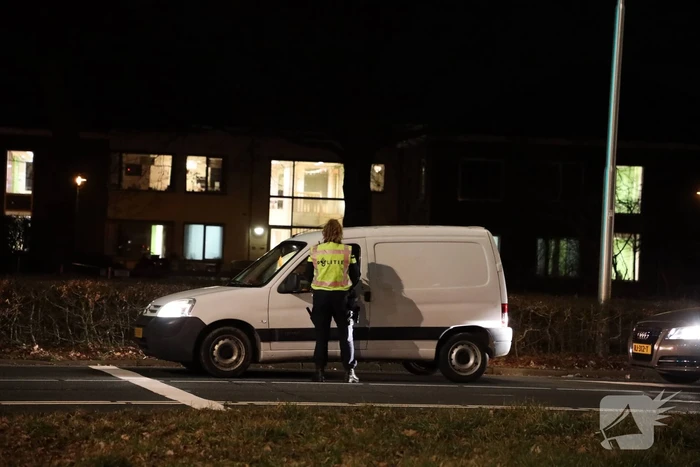 Automobilisten gecontroleerd op papieren tijdens avondklok