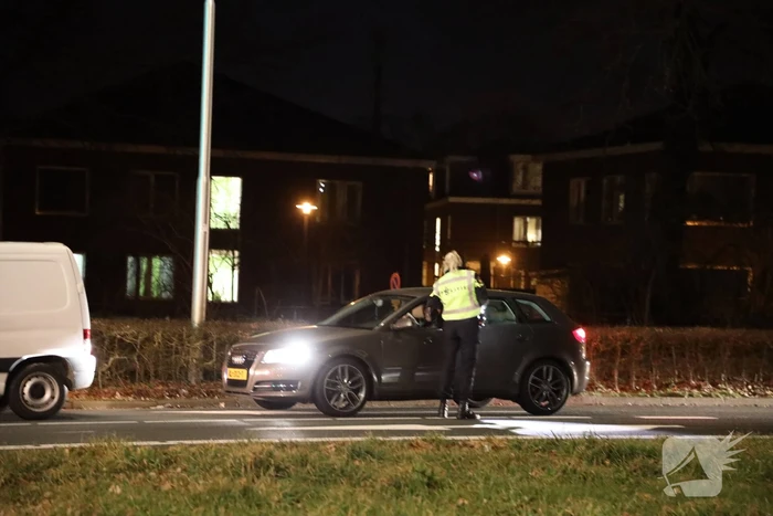Automobilisten gecontroleerd op papieren tijdens avondklok
