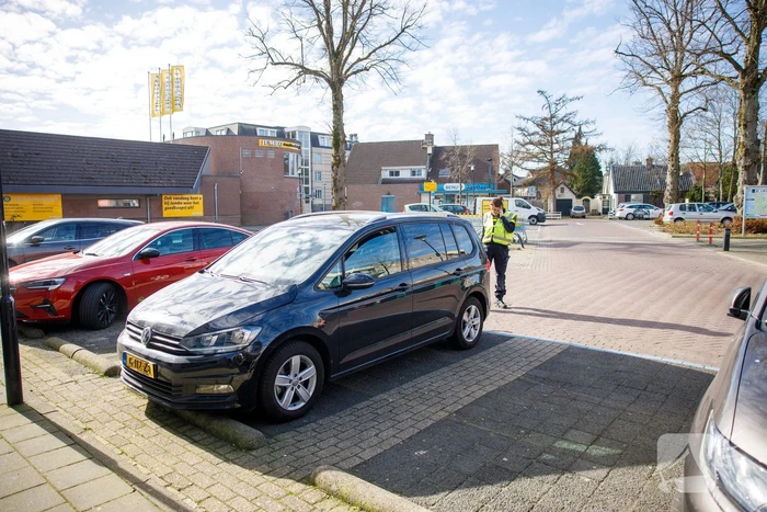 Vrouw ernstig gewond bij verkeersongeval