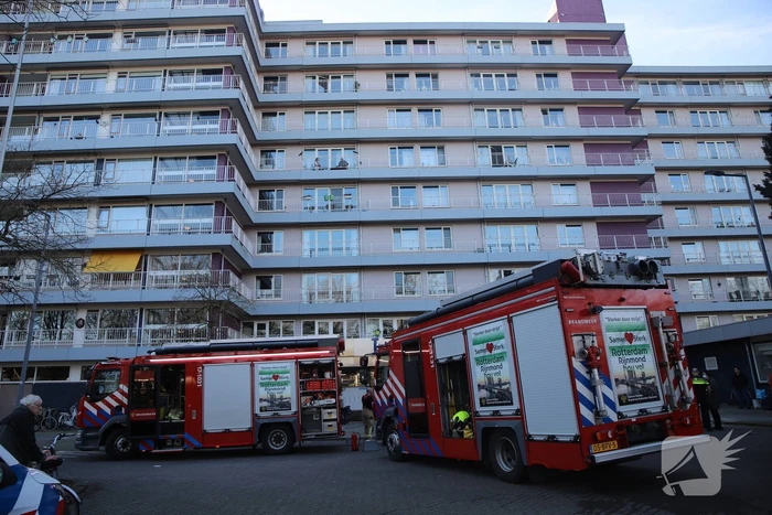Begane grond zorgflat ontruimd door brand in wasruimte