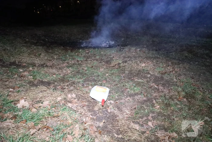 Handhaving ontdek buitenbrand