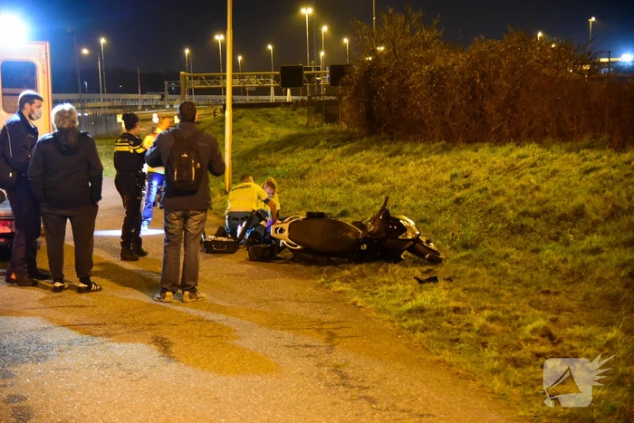 Scooterrijder zwaargewond na eenzijdig ongeval