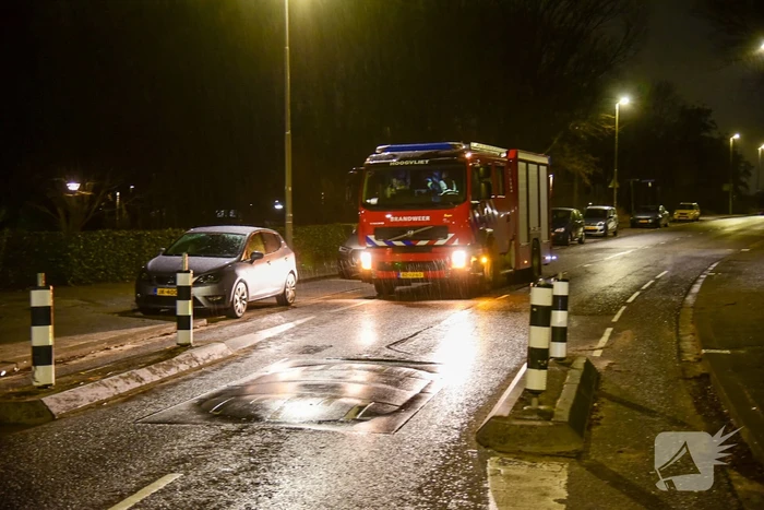 Brandweer blust brand in meterkast verzorgingshuis Lelie