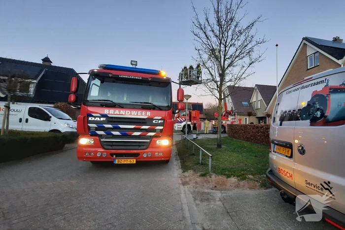 Schoorsteen geveegd na brand