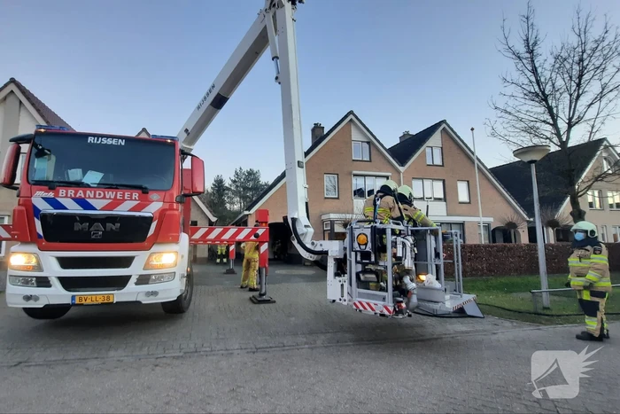 Schoorsteen geveegd na brand