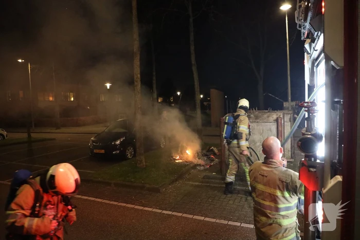 Papier in brand na brandstichting