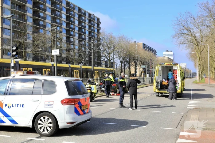 Gewonden bij verkeersongeval met scooter